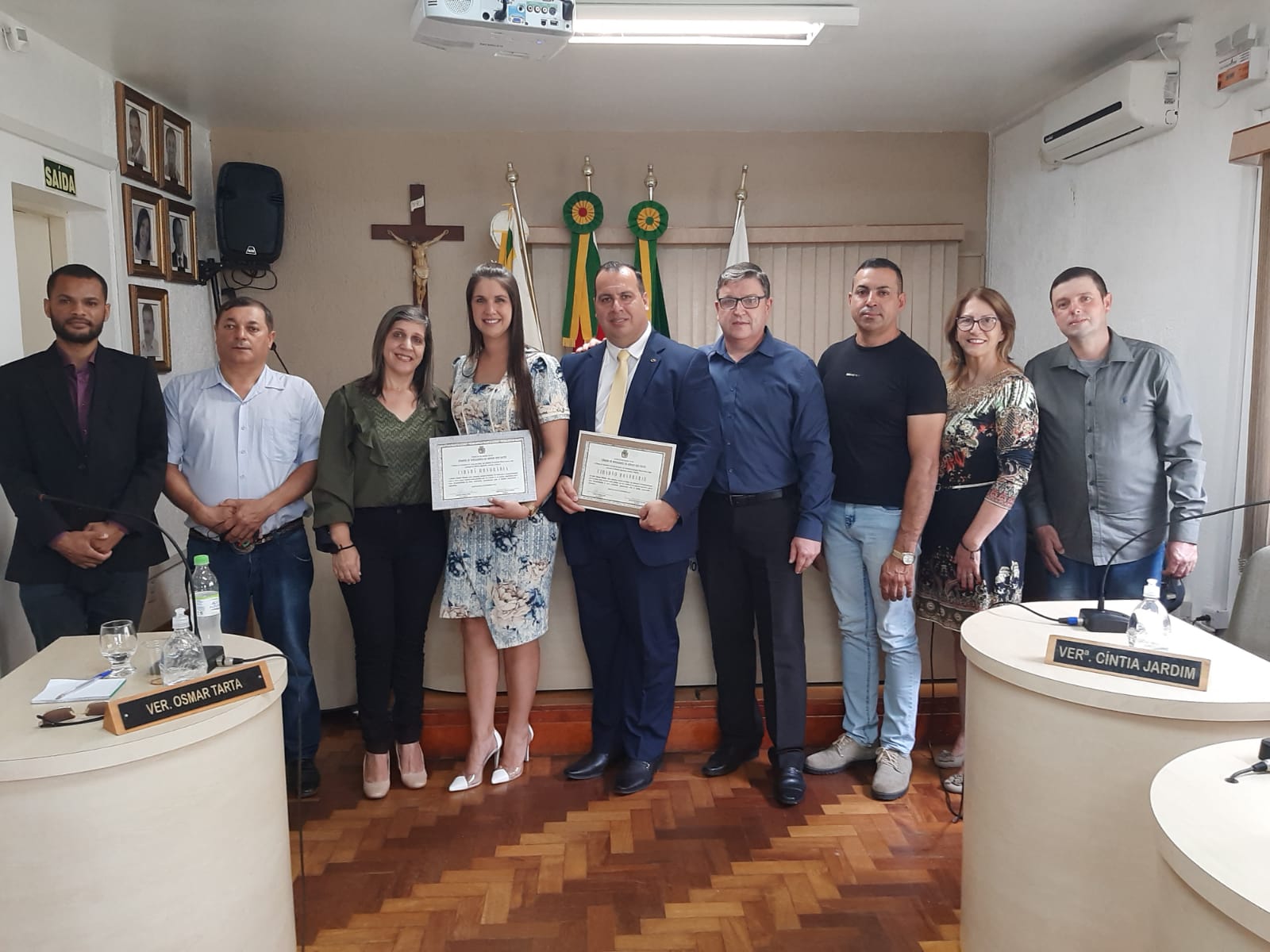 Câmara de Vereadores presta homenagem aos pastores Mateus e Tcharla