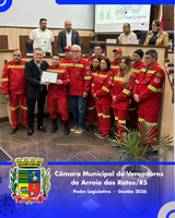 Entrega das Moções de Reconhecimento a pessoas e instituições que fazem a diferença na vida da nossa comunidade: os alunos da Escola Oswaldo Cruz, a mãe atípica Sílvia Salvador e os Bombeiros Voluntários de Arroio dos Ratos.