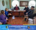 Na manhã de hoje o Presidente da Câmara Municipal de Vereadores de Arroio dos Ratos Dilson Lemos e a Vereadora Neida Lima estiveram em Reunião com  o Prefeito José Carlos Azeredo em seu Gabinete.