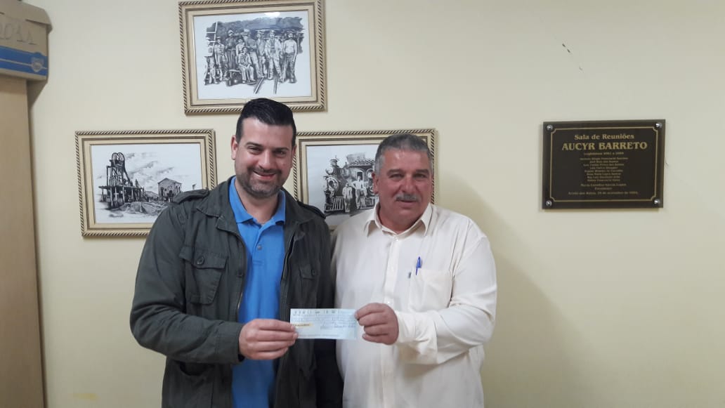 Presidente da Câmara de Vereadores repassa R$ 200.000 ao Poder Executivo